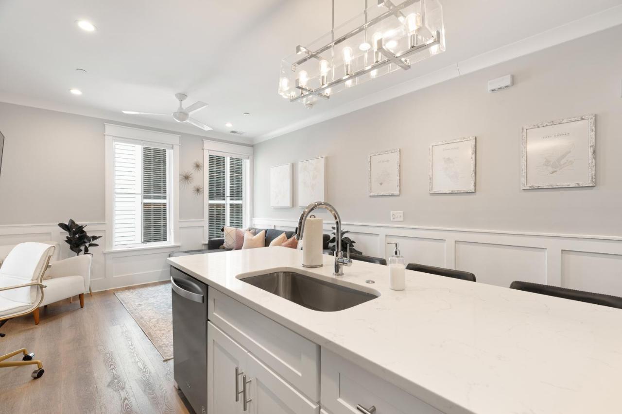 The Palm Suite At 124 Spring Charleston Bagian luar foto
