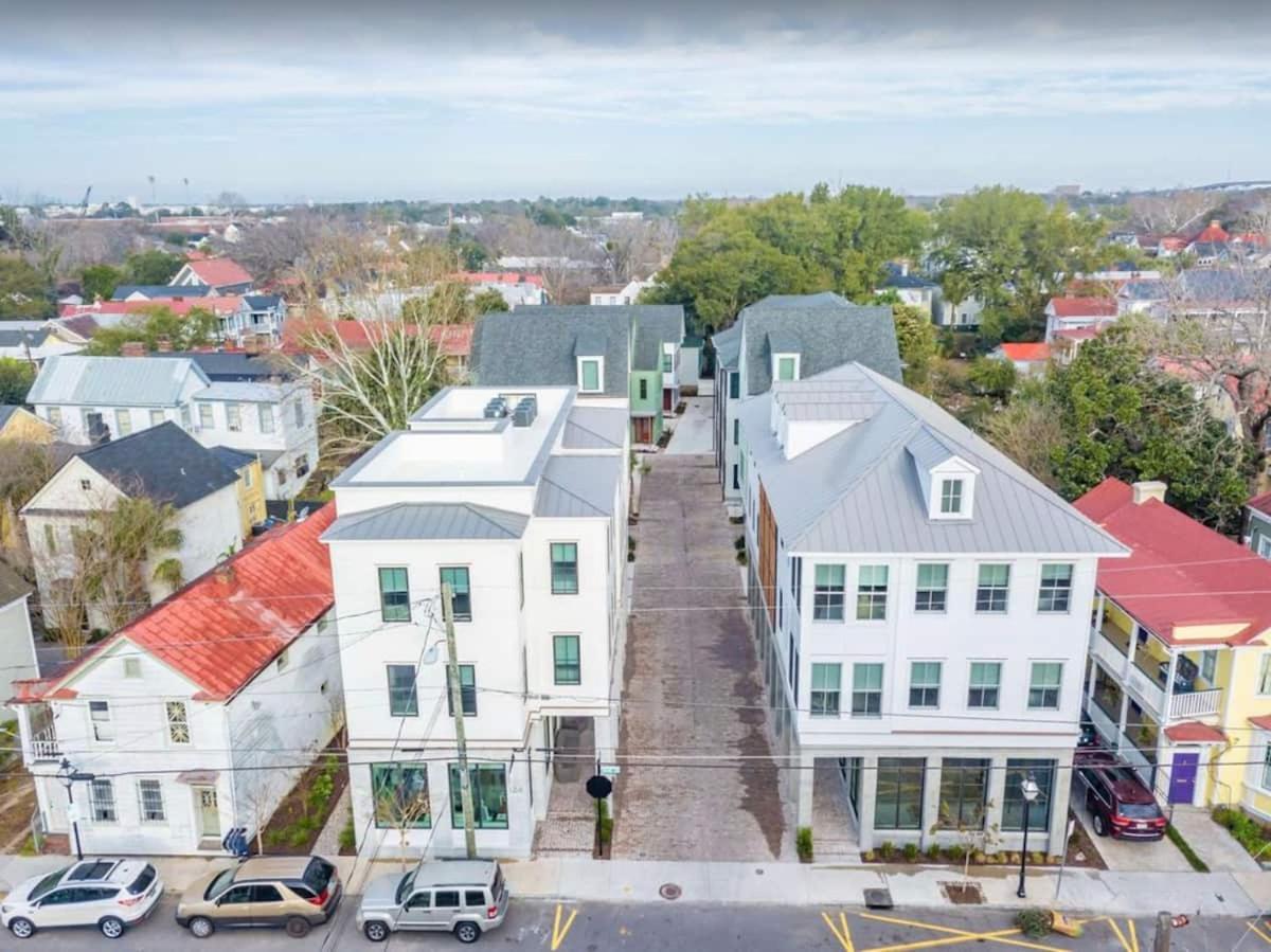 The Palm Suite At 124 Spring Charleston Bagian luar foto